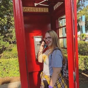 Meet your Posher, Amanda